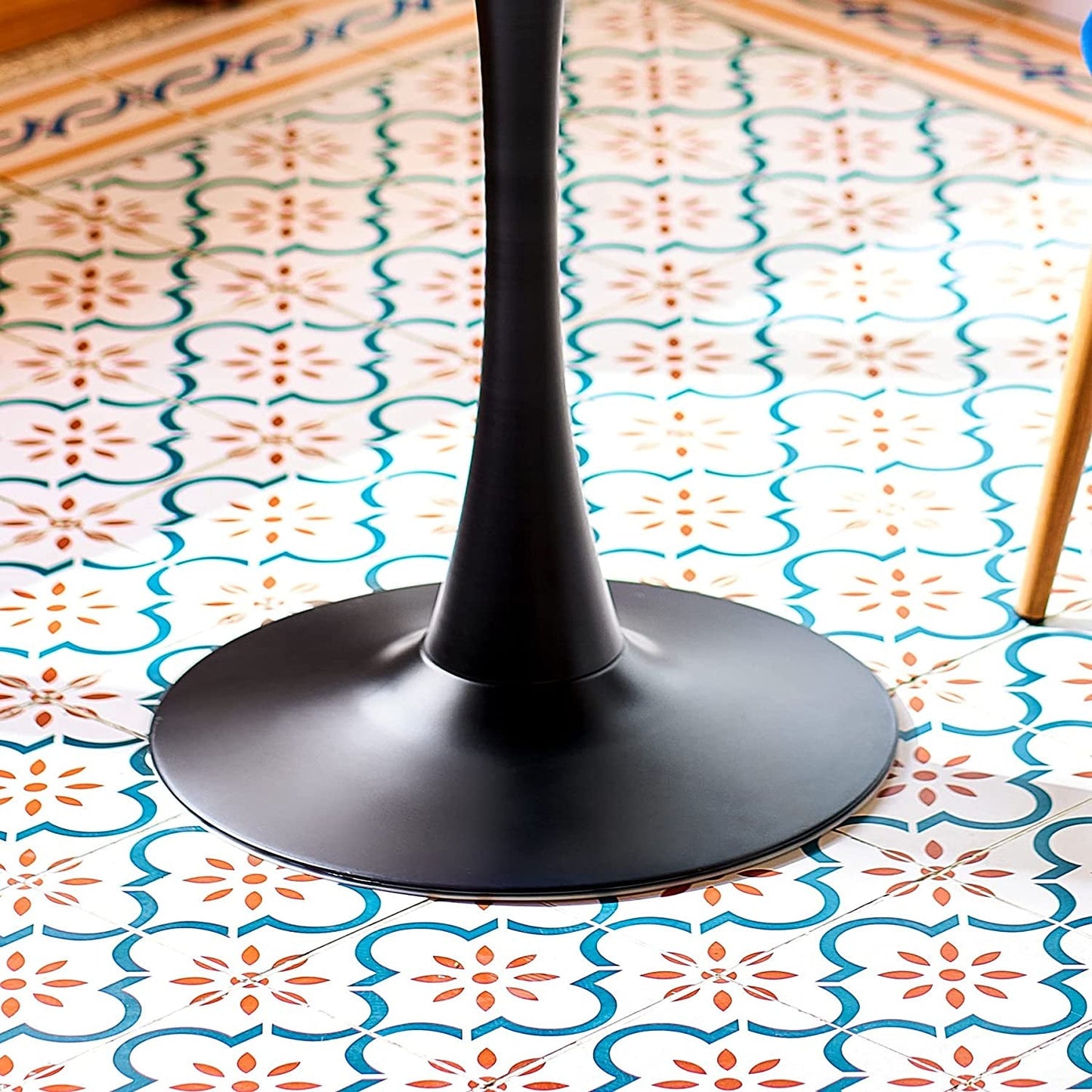 32 Inch Round Dining Table With Faux Marble Top Modern